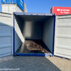 www.hz-containers.com www.hz-kontejnery.cz Új raktárkonténereket, lakókonténereket, Tengeri konténer 6 m, hajókonténer 12 m, LAKÓKONTÉNEREK, www.confoot.cz 8
