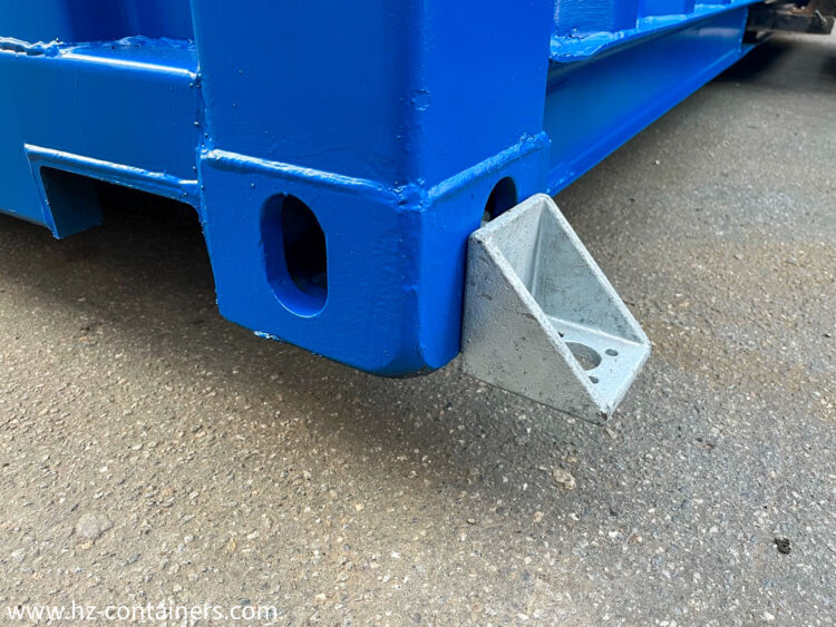 Corner casting of a shipping container - HZ CONTAINERS.com