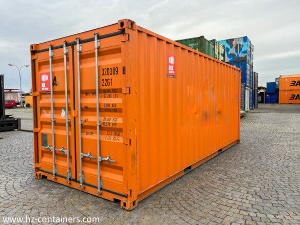 www.hz-containers.com www.hz-kontejnery.cz Új raktárkonténereket, lakókonténereket, Tengeri konténer 6 m, hajókonténer 12 m, LAKÓKONTÉNEREK, www.confoot.cz