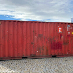 Venta de contenedores, transporte de contenedores por camión, contenedores marítimos desguazados.