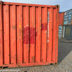 container in vendita, trasporto su camion di container, container rottamati
