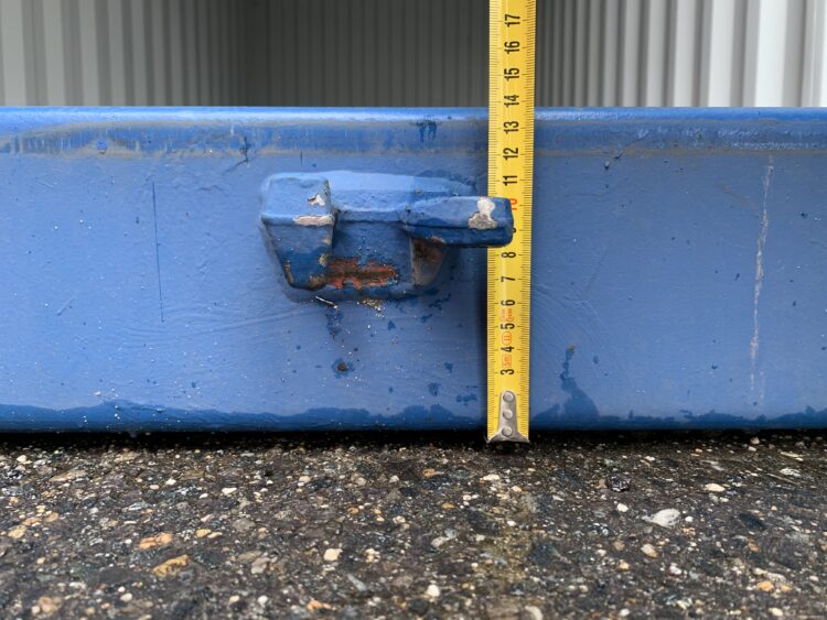 Dimenzija poda od tla do unutarnje strane kontejnera