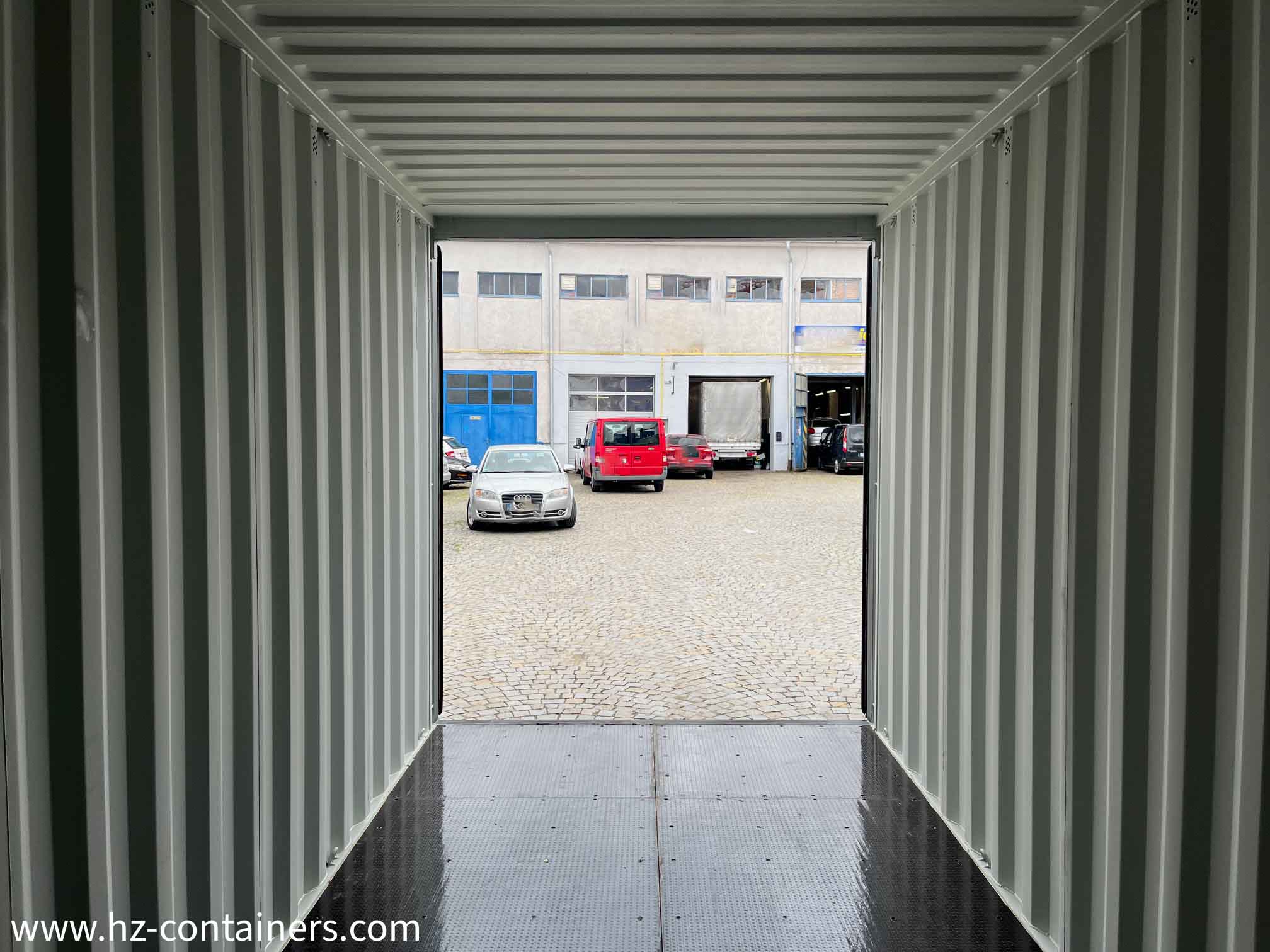 ワイド幅】シルバーグレー色 保冷コンテナ 長さ約635cm×幅245cm×高さ